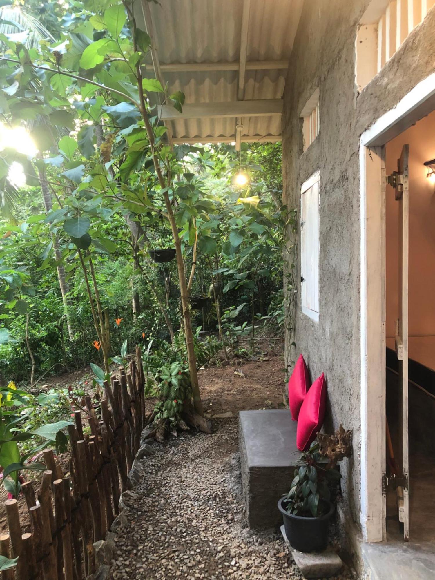 Linu Homestay Dickwella Exterior photo